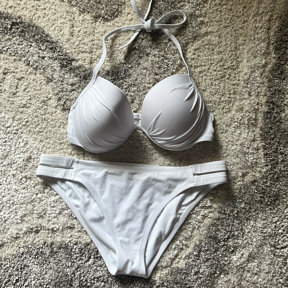 White shade and shore bikini, never worn